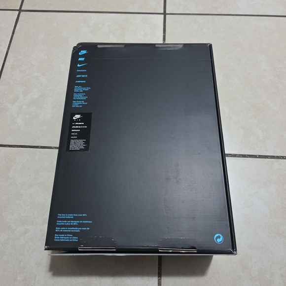 Empty Shoe Box - Picture 5 of 7